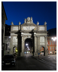 The Triumphal Arch at Night